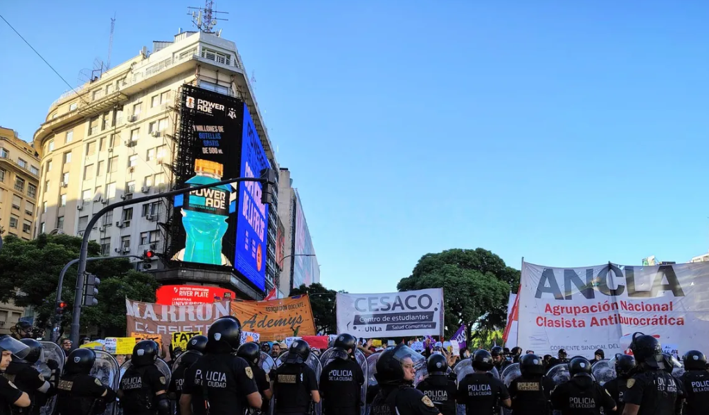 Un abogado laboralista salteño indica que  la Reforma laboral podría permitir la sindicalización policial