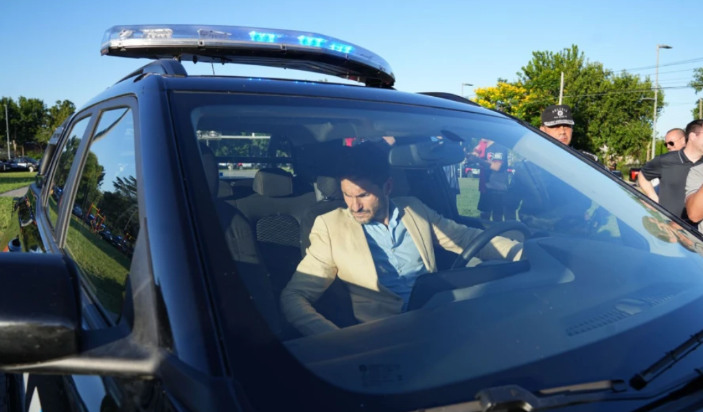 El gobierno santafesino cree que una banda pretendía atentar contra el gobernador Pullaro con fusiles de alto poder