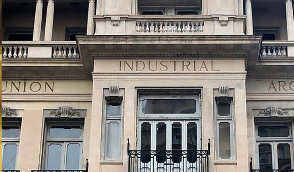 La Unión Industrial Argentina reconoció que atraviesa uno de los momentos más delicados de la historia