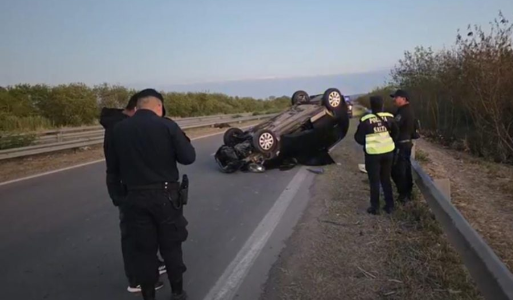 Animales sueltos vuelven a causar un accidente grave en una ruta de Salta