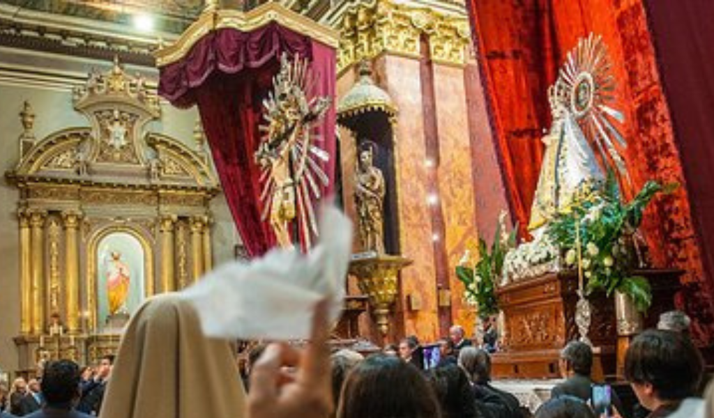 La fuerza y fe del Milagro: 60000 mil peregrinos llegan hoy a la Catedral
