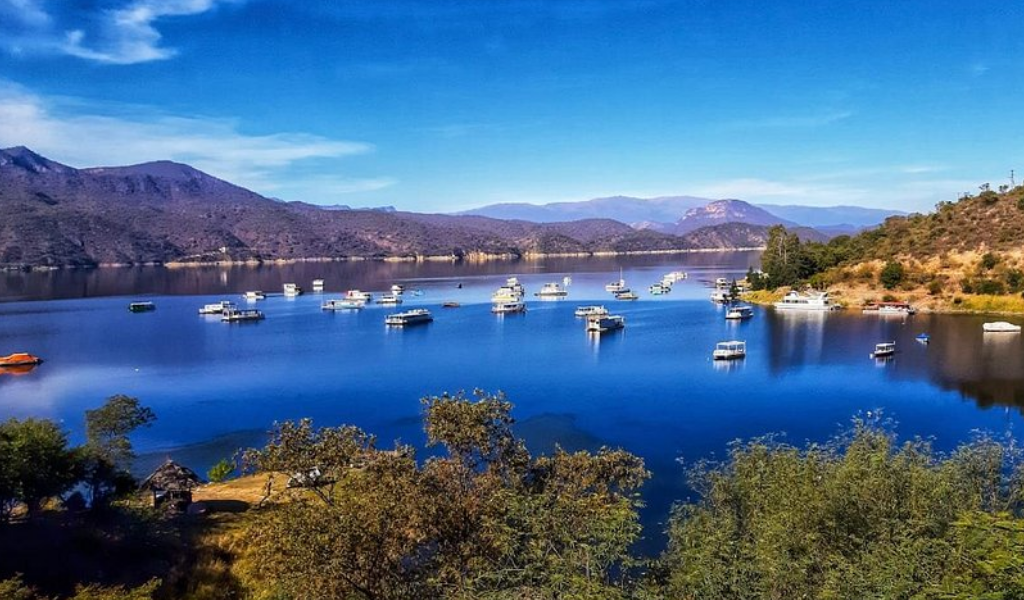 Cabra Corral: el dique entre sierras que se consolida como refugio del verano en Salta