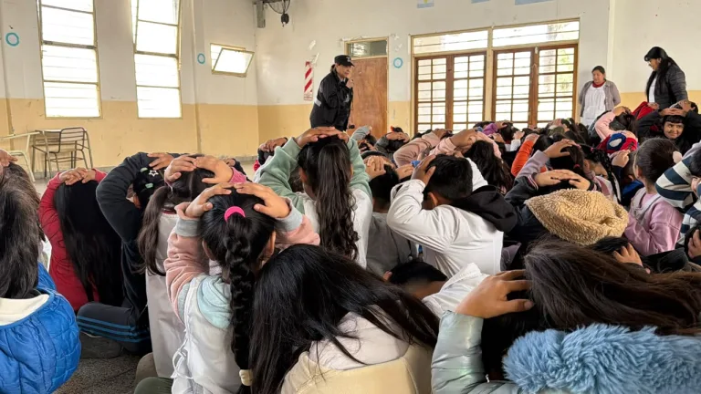 Capacitación ante sismos: La Municipalidad continúa visitando y asesorando a escuelas de la ciudad de Salta