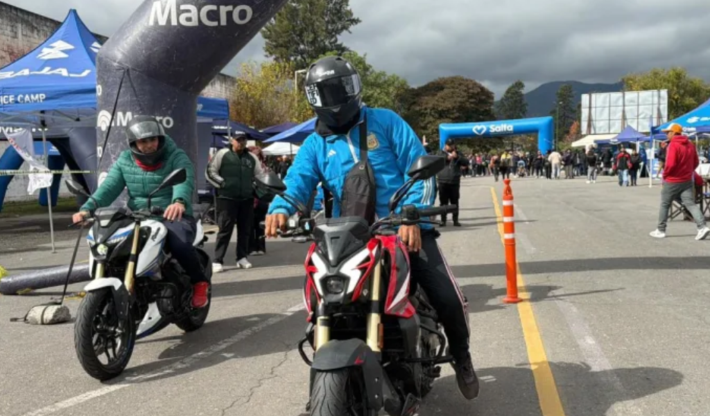 Para más concientización: Cerca de 1000 riders participaron en la capacitación de la Municipalidad y Pronto Motos en el Martearena