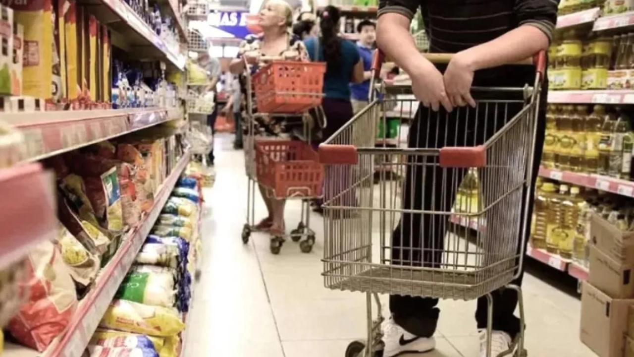 Consumo en alerta: Las ventas en supermercados en 22 provincias están por debajo del promedio histórico