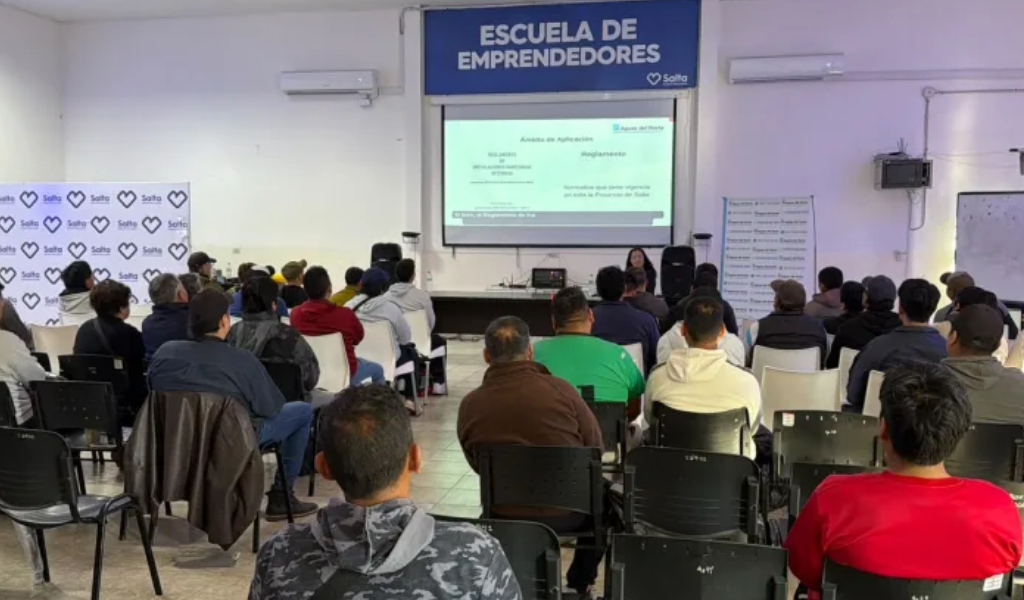 Municipio y Aguas del Norte forman nuevos plomeros matriculados