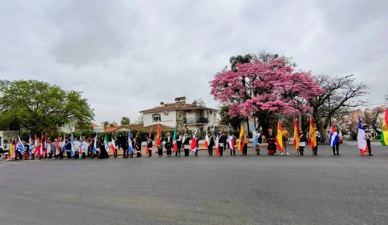 Se conmemoró el Día del Inmigrante en el monumento a Güemes