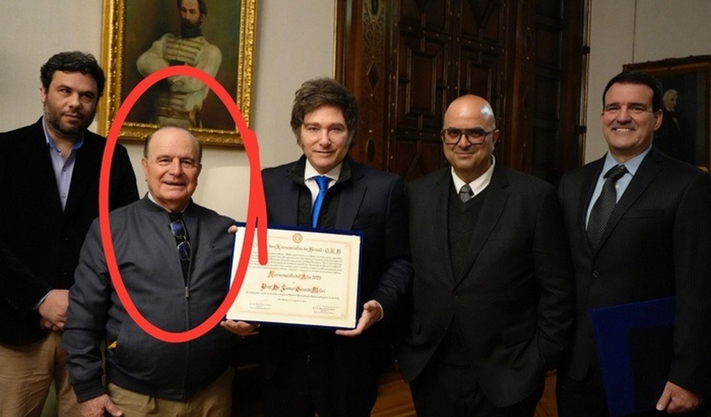 Javier Milei recibió un premio de un economista inhabilitado por malversar fondos en Brasil