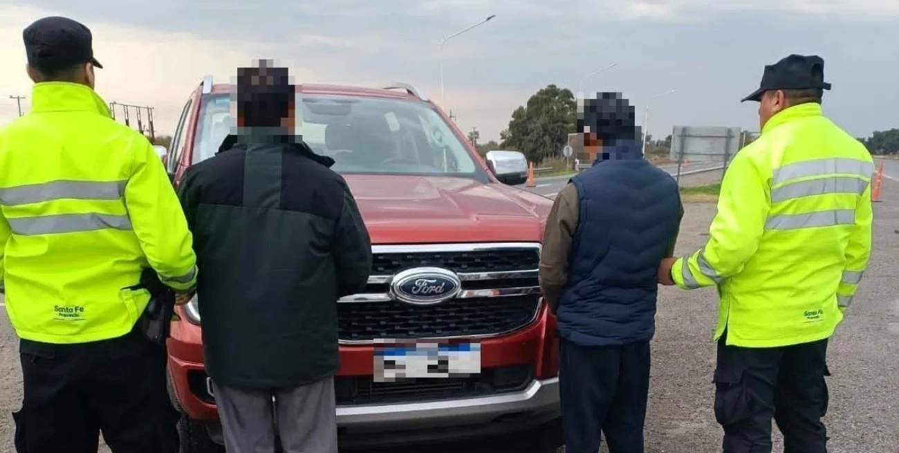 Detienen en Santa Fé a dos salteños con armas y 5 millones de pesos sin justificar