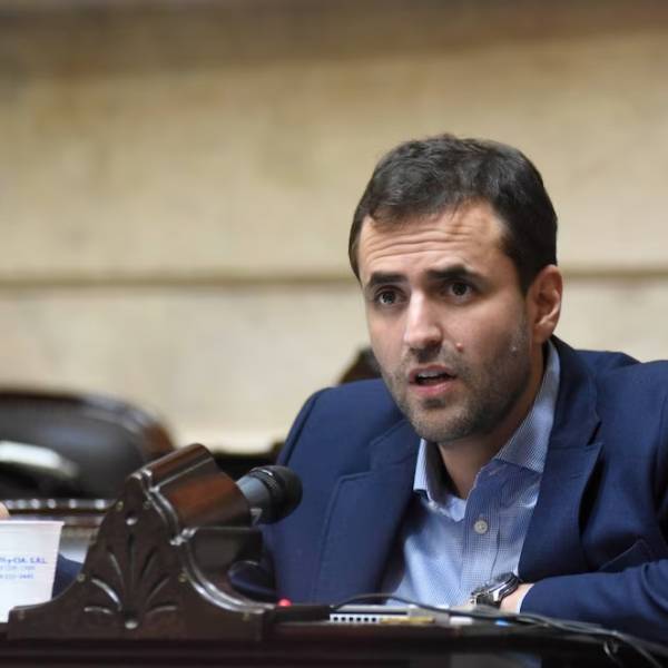 Investigarán en Comodoro Py al ex diputado Emiliano Estrada acusado de difundir fake news con fondos del Congreso