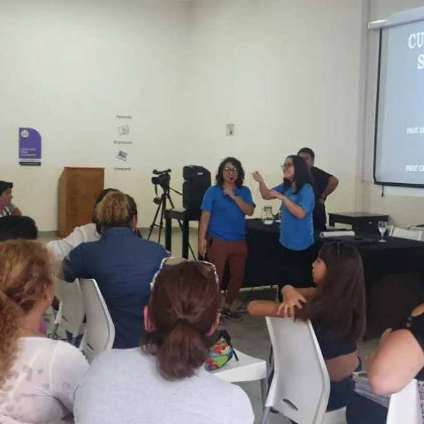 Continúan las capacitaciones en Lengua de Señas en diferentes barrios de la capital salteña