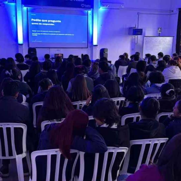 Estudiantes de escuelas Técnicas salteñas se capacitan en la Escuela de Emprendedores para desarrollar sus proyecto