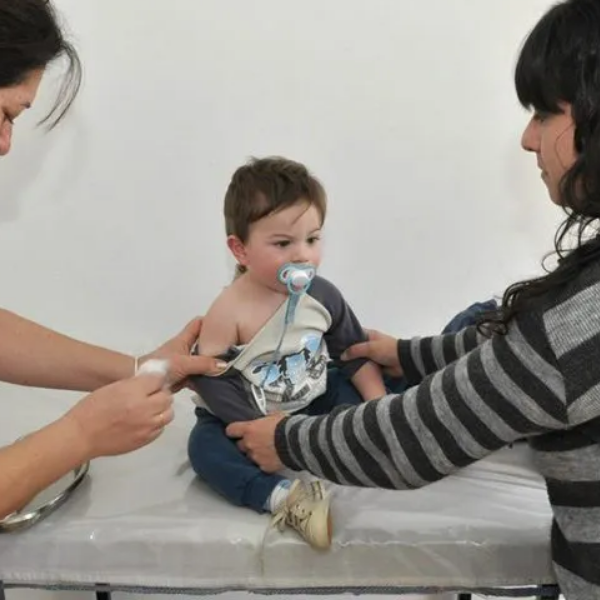 Circulan cuatro virus respiratorios en Salta y las guardias pediátricas están desbordadas