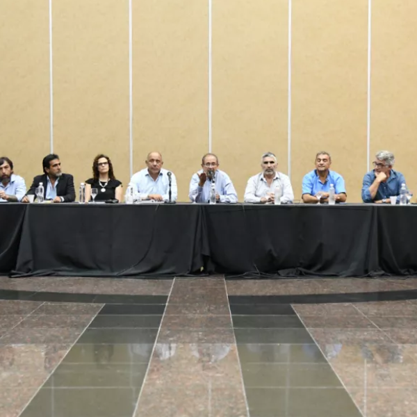 El ministro de Economía de Salta negó el pase de sueldos de los empleados públicos al Banco Nación: 