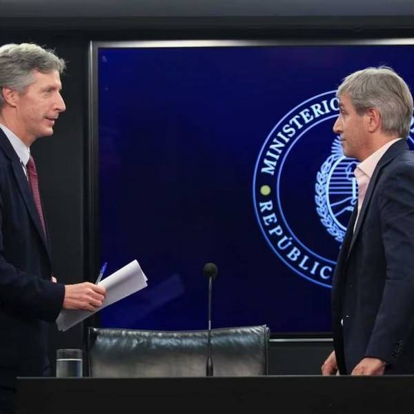 Los números que el Gobierno discute con el FMI para aprobar un nuevo desembolso, con las reservas en debate