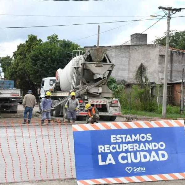 Conduzca con precaución y respete las señales: Recuperan la Av. YPF en Barrio Mosconi para optimizar la circulación vehicular