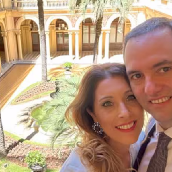 Más complicado: Adorni registró en US$230.000 la compra de su departamento de Caballito