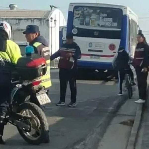 Una agente de tránsito de Campo Quijano está en terapia intensiva luego de ser atropellada por una motocicleta durante un operativo