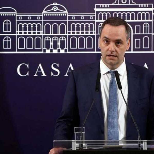 Las dos jubiladas que le habrían prestado el dinero Manuel Adorni, para comprar un departamento negaron conocerlo