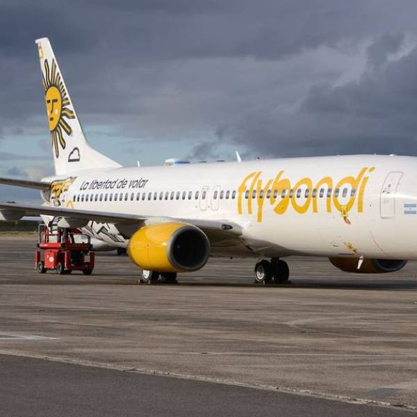 Flybondi cerró su oficina en Salta, no pagó a sus empleados y dejó de operar vuelos en la provincia
