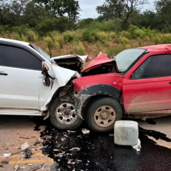 Tragedia en el norte de Salta: 2 camionetas chocaron de frente causando la muerte de 4 personas