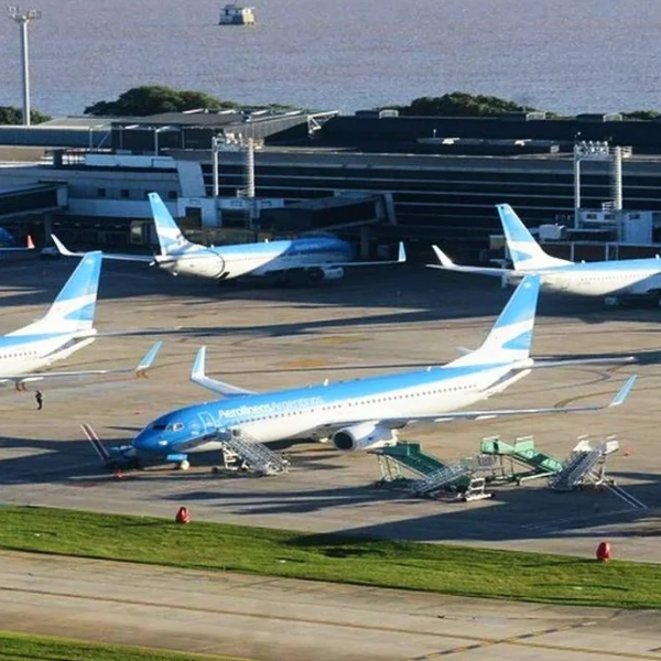 ATE paraliza todos los aeropuertos del país este lunes 2 de febrero por recortes salariales