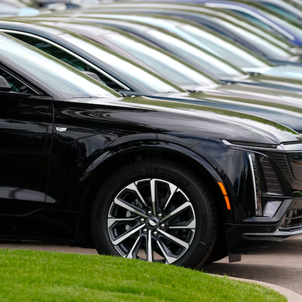 El Gobierno eliminó el impuesto al lujo de los autos 0 km; Los más caros del mercado dejarán de tributar el 18%