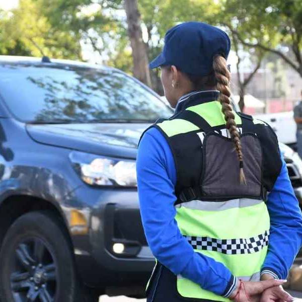 Dos inspectoras de tránsito de Gral. Guemes ayudaron a una mujer a dar a luz en un remis