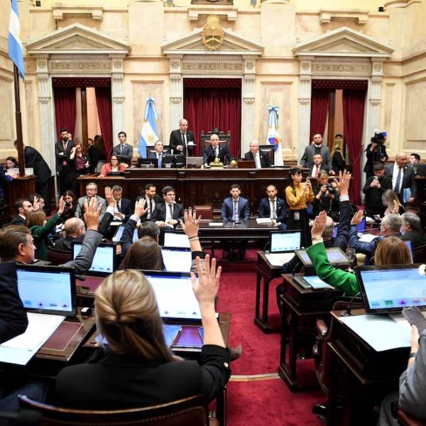 El Senado aprobó la ley de propiedad privada, pero el Gobierno perdió en la reforma del Manejo de Fuego