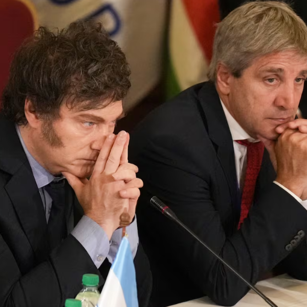 The Wall Street Journal analizó la economía argentina: habla de errores monetarios del Gobierno y sugiere una dolarización
