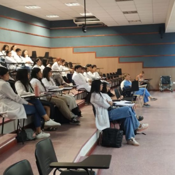 El gobierno de Salta otorgará becas para que estudiantes del interior provincial puedan estudiar medicina