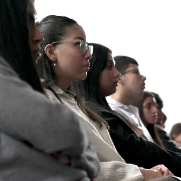 Comenzá el año aprendiendo un oficio: nuevas capacitaciones gratuitas en los CICs de Solidaridad, Santa Cecilia, Gauchito Gil y San Benito