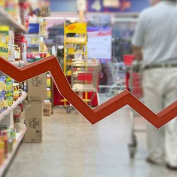 El consumo masivo de los argentinos volvió a desplomarse en abril : Cayó casi un 4%