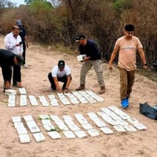 Confirman que la cocaína que llevaba la avioneta estrellada en Rosario de la Frontera pertenece al cartel de Sinaloa
