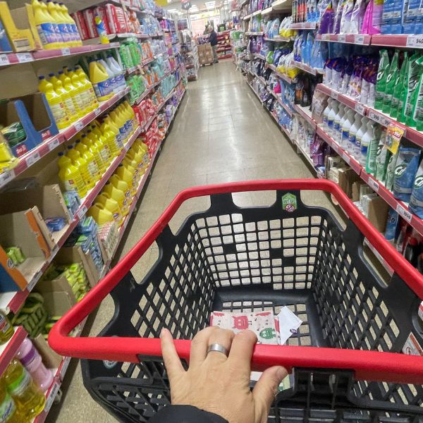 Según el Indec el rubro alimentos subió en enero un 4,1% en el NOA:  En los super salteños aumentaron el precio en productos claves