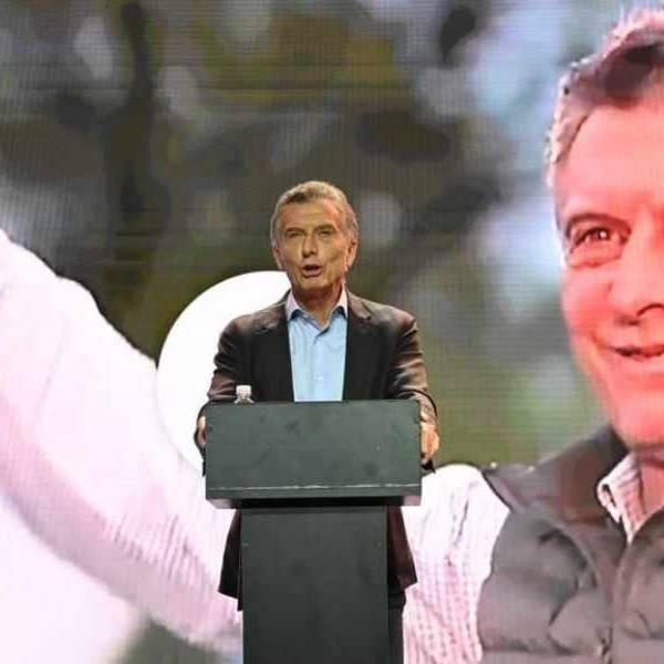 En Casa Rosada salieron a criticar el relanzamiento de Macri y se burlaron del PRO. 