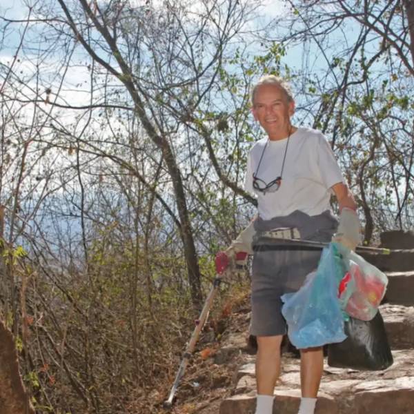 Falleció Jorge Renta, el hombre que limpiaba todos los días el cerro San Bernardo