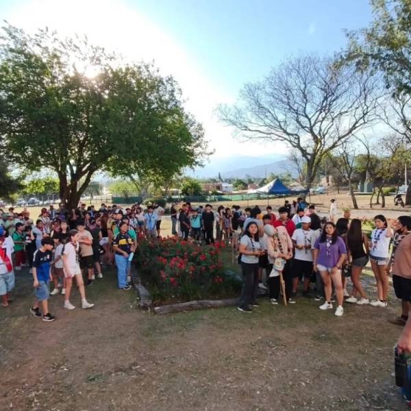 Un día muy especial: Más de 300 scouts celebraron 30 años de hermandad en la Casona de Castañares