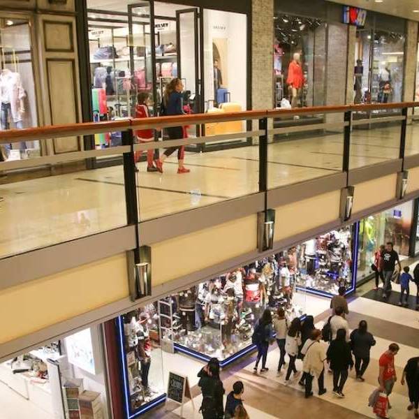 Más de 60 shoppings de todo el país lanzan un fin de semana de super descuentos ante la fuerte caída de ventas