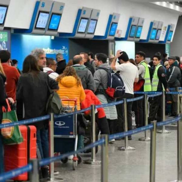 En el fin de semana largo 1.074.171 de turistas se movilizaron en Argentina pero gastaron menos