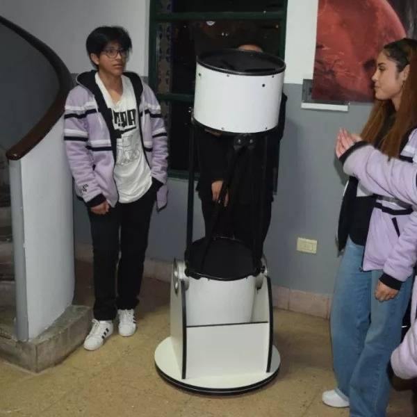 Excelente gesto: El Colegio Nacional reabrió su observatorio astronómico e invita a las escuelas a visitarlo
