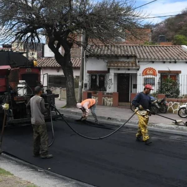 El municipio renovó el pavimento de la Av. Bicentenario y 12 de Octubre