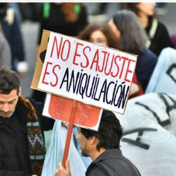 En Salta jóvenes indígenas abandonan la universidad por la crisis económica