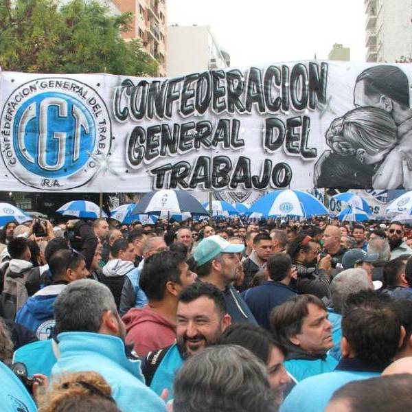 Otro guiño de Milei a la CGT: El Gobierno mantendrá la obligatoriedad de la cuota sindical
