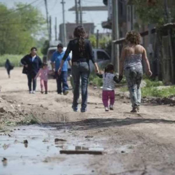Una familia tipo necesitó más de $1,6 millones en septiembre para no ser pobre