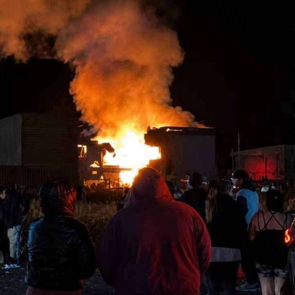 Dos salteños murieron en una explosión en un complejo habitacional en Santa Cruz