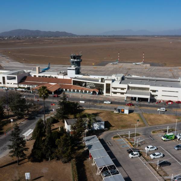 Furor por los vuelos con descuentos que ofrece una empresa low cost para viajar a Salta