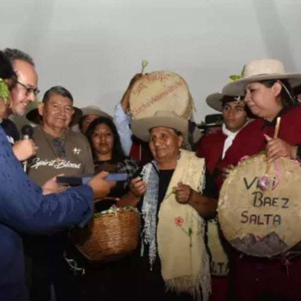 Emotivo homenaje a Severo Báez, referente en Salta de la caja, la copla y la baguala : 