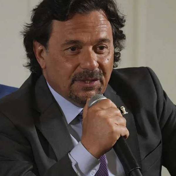 Saénz cruzó a Cristina: 