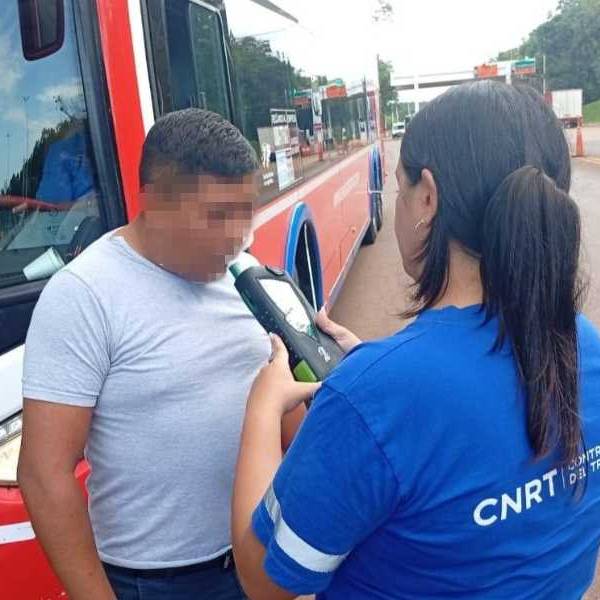 Chofer de un micro que iba de Misiones a Salta dio positivo en alcoholemia